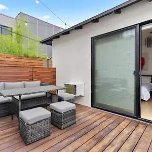 Modern Guest Los Angeles