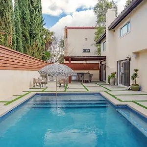 Beautiful 5 Bedroom 8 Bed Sleeps Up To 16 With Pool Near Universal Los Angeles